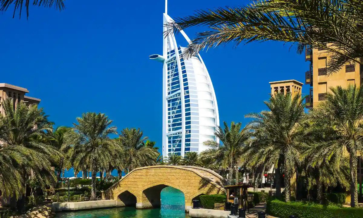 Best Areas to Live in Dubai: Top Neighborhoods Guide 2026